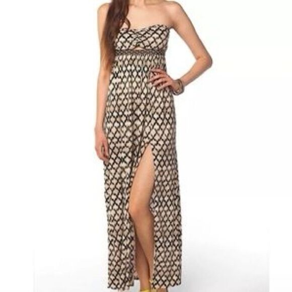 Untagged Dresses & Skirts - URBAN OUTFITTERS Silence+Noice strapless maxi dress